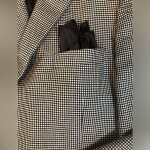 Beautiful Italian cashmere from Nordstrom’s signature collection 48 R US